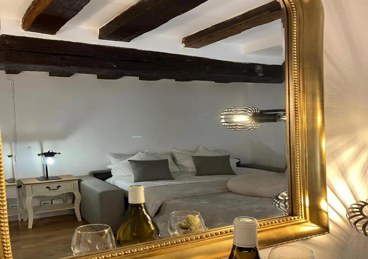 Elegant Retreat By Le Marais Lägenhet Paris Frankrike